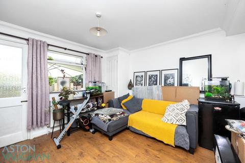 1 bedroom apartment to rent, Hanover Terrace, Brighton BN2