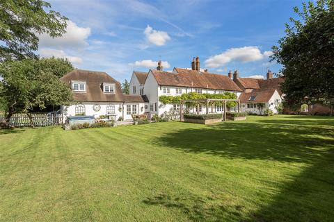 5 bedroom detached house for sale, Lower Road, Stoke Mandeville Village HP22