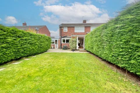 3 bedroom semi-detached house for sale, Hollinside Close, Whickham, NE16