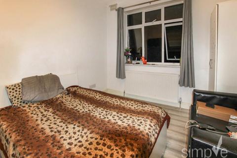 3 bedroom maisonette to rent, Livingstone Road, Southall, Middlesex