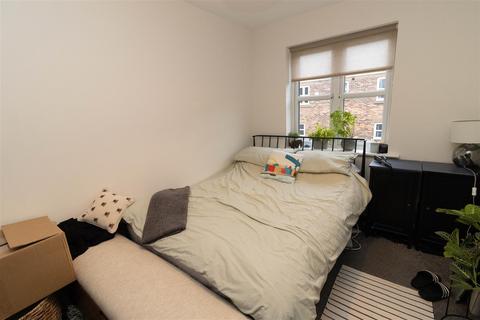 3 bedroom end of terrace house to rent, Wyedale Way, Walkergate, Newcastle Upon Tyne