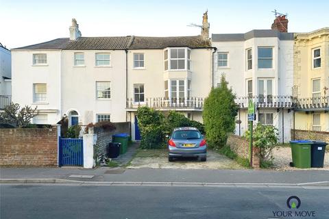 3 bedroom maisonette to rent, West Street, West Sussex PO21