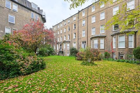 2 bedroom flat for sale, Holland Park Gardens, Holland Park, London, W14