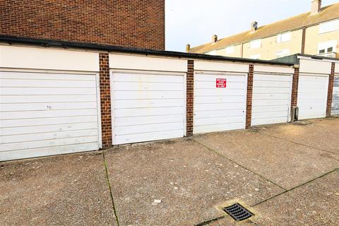 Garage to rent, Holmes Avenue, Hove