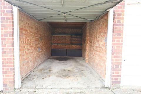 Garage to rent, Holmes Avenue, Hove