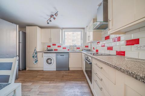 3 bedroom flat for sale, Malta Street, Clerkenwell