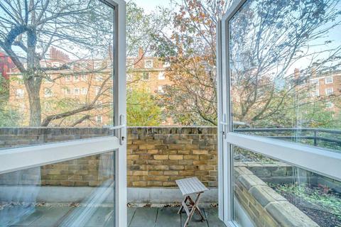 3 bedroom flat for sale, Malta Street, Clerkenwell