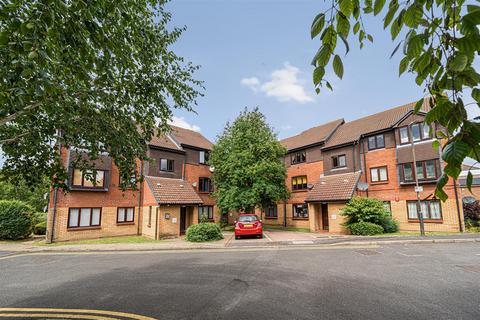 2 bedroom flat for sale, Kipling Drive, Mead Park, Wimbledon