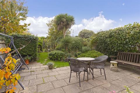 117 Ardingly Drive, Goring By Sea, Worthing, BN12 4TW