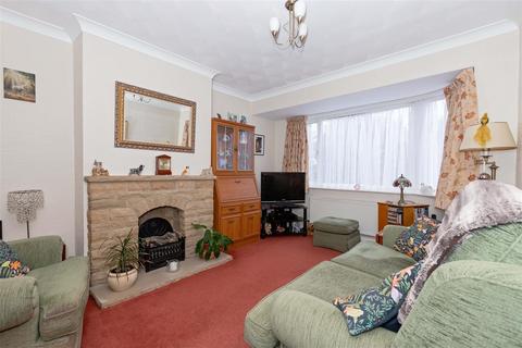 117 Ardingly Drive, Goring By Sea, Worthing, BN12 4TW