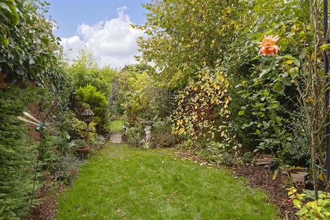117 Ardingly Drive, Goring By Sea, Worthing, BN12 4TW