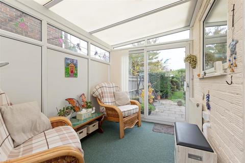 117 Ardingly Drive, Goring By Sea, Worthing, BN12 4TW
