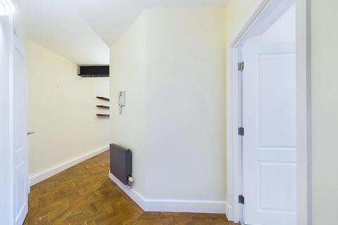 2 bedroom apartment to rent, Wellington Street, Matlock DE4