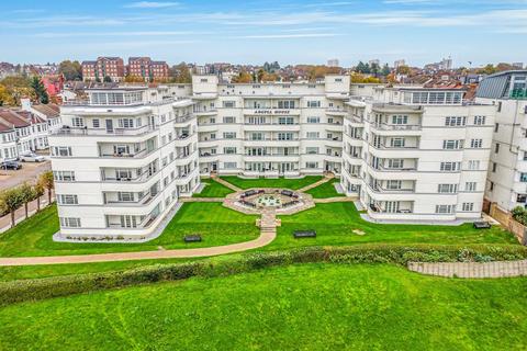 3 bedroom apartment for sale, Seaforth Road, Westcliff-on-Sea SS0