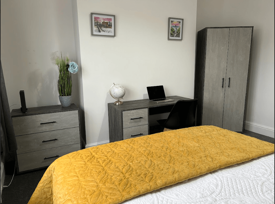 Room 2, 164 Grimsby Road