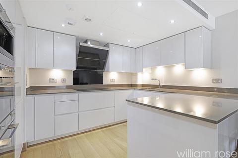 2 bedroom apartment to rent, Highbeam, Woodford Green IG8