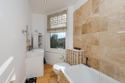 1 bedroom flat for sale, Abbeville Road, London SW4