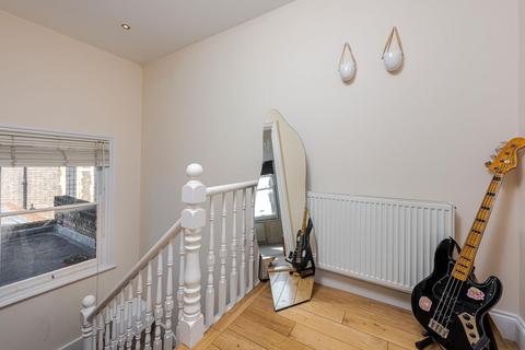 1 bedroom flat for sale, Abbeville Road, London SW4