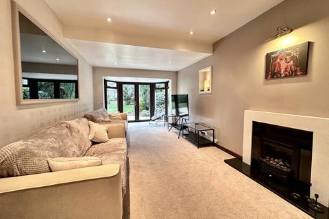 5 bedroom detached house for sale, Coleshill Road, Marston Green, Birmingham, West Midlands, B37