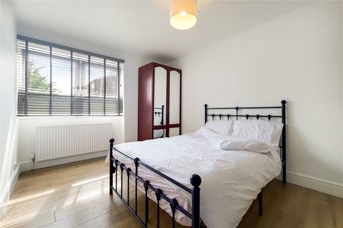 4 bedroom semi-detached house to rent, Smythe Street, Poplar, London, E14