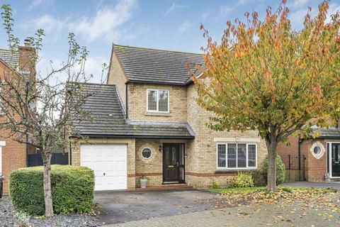 4 bedroom detached house for sale, Lucerne Avenue, Bicester, OX26