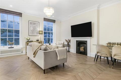 1 bedroom flat for sale, Lipton Close, London