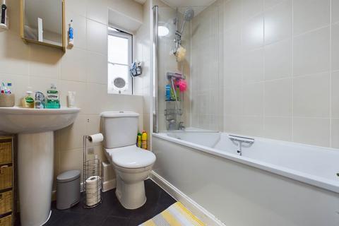 19 Bunting Close, Hemel Hempstead, HP3 0FX
