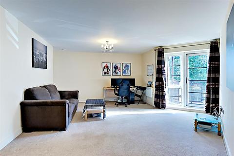 1 bedroom apartment for sale, Lynx Court, Farnborough GU14