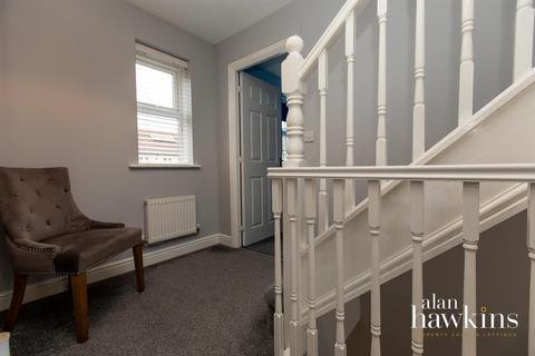 9 Dior Drive, Royal Wootton Bassett, Swindon, SN4 7FQ