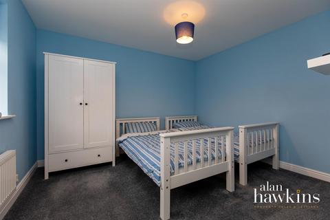 9 Dior Drive, Royal Wootton Bassett, Swindon, SN4 7FQ