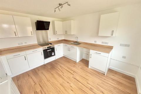 15 Showfield, Royal Wootton Bassett, Swindon, SN4 7HY