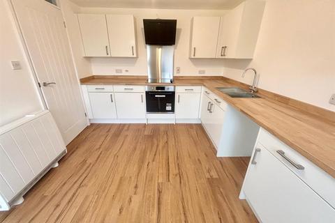 15 Showfield, Royal Wootton Bassett, Swindon, SN4 7HY