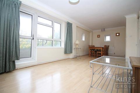 2 bedroom flat for sale, Great Plumtree, Harlow