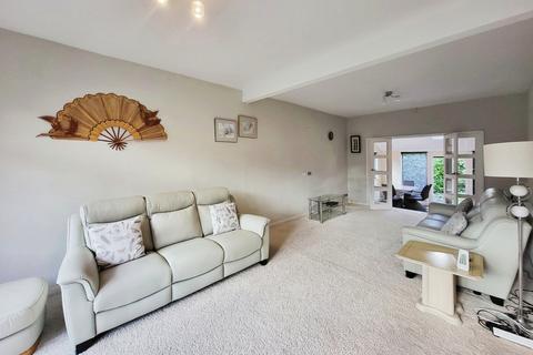 3 bedroom detached house to rent, Peel Moat Road, Stockport, Heaton Moor, SK4