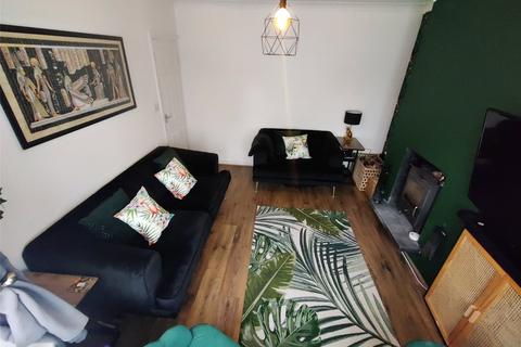 74 Beechwood Avenue, Wolverhampton, WV11 1DT
