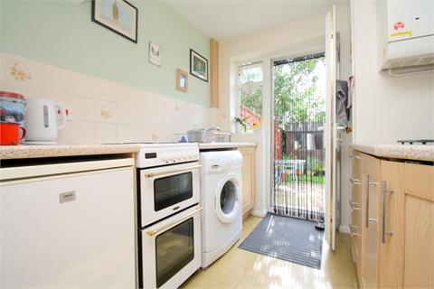 2 bedroom terraced house to rent, Stuart Way, Staines-upon-Thames, TW18