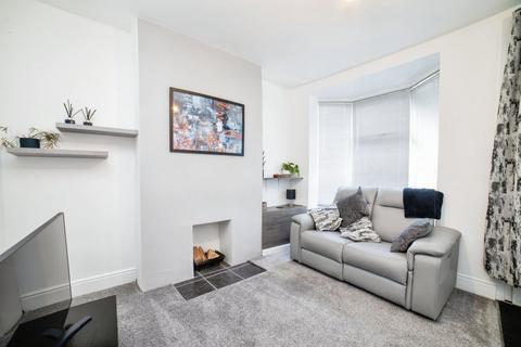 2 bedroom end of terrace house for sale, Wallis Street, Nottingham NG6