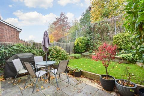 3 bedroom semi-detached house for sale, Ragstone Road, Bearsted, Maidstone, Kent