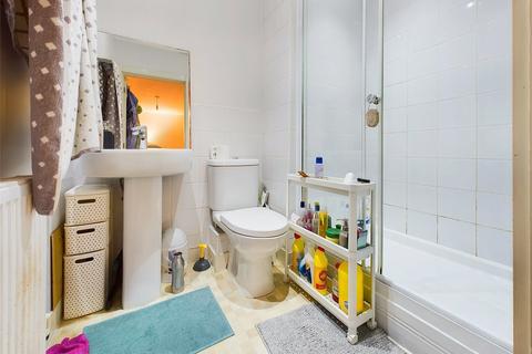 73 Awebridge Way, Gloucester, GL4 4FP