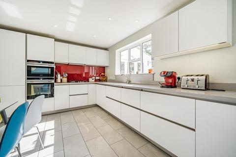 5 bedroom detached house for sale, Sandiland Crecent, Hayes