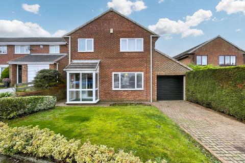 4 bedroom detached house for sale, Hallfield Drive, Peterlee, Durham, SR8 3DB