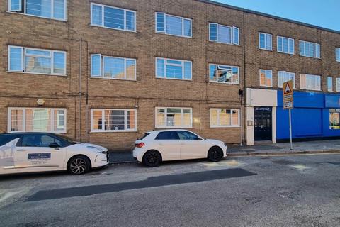 2 bedroom flat for sale, East Street, Abington, Northampton, NN1 5JZ