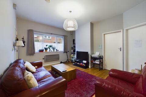 2 bedroom flat for sale, East Street, Abington, Northampton, NN1 5JZ