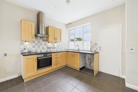 2 bedroom flat for sale, East Street, Abington, NN1 5JZ