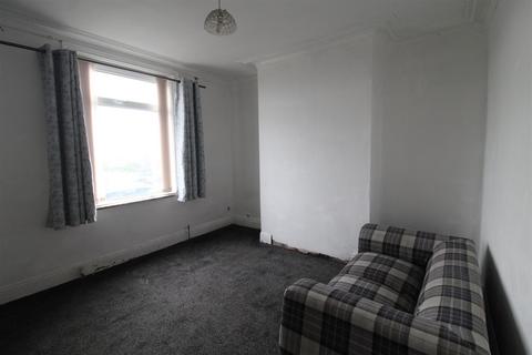 2 bedroom terraced house for sale, Dyson Road, Halifax