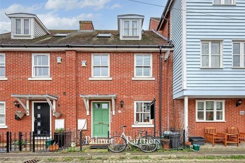 3 bedroom terraced house for sale, High Street, Rowhedge, Colchester, Essex, CO5