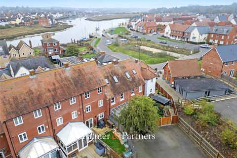 3 bedroom terraced house for sale, High Street, Rowhedge, Colchester, Essex, CO5