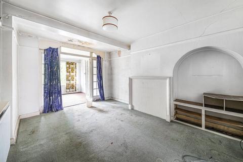 29 Beverley Way, London, SW20 0AW