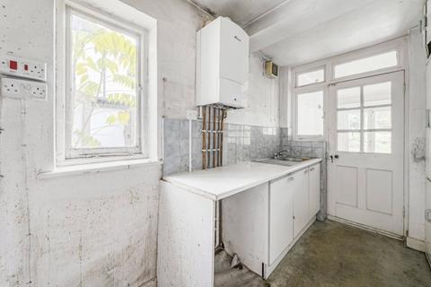 29 Beverley Way, London, SW20 0AW