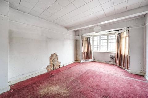 29 Beverley Way, London, SW20 0AW